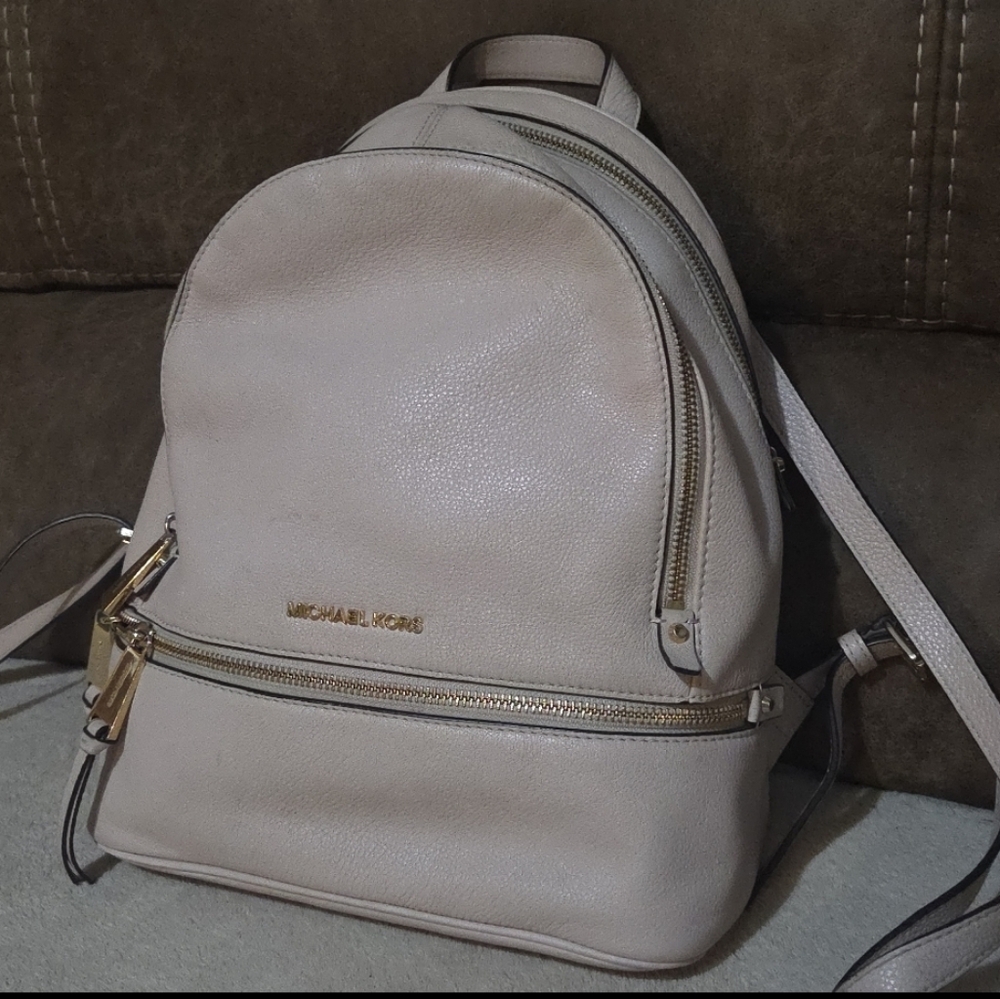 Michael Kors MK Rhea Medium Leather Backpack Soft Pink Gold - Picture 7 of 7